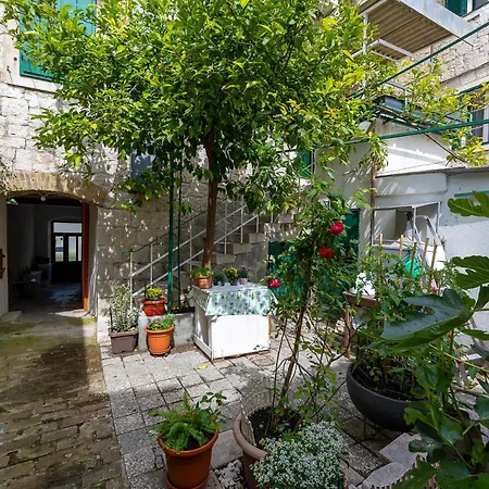 Iskra 2 スプリト